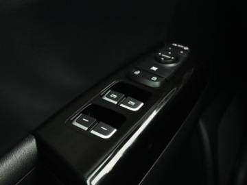 Kia Sportage IV SUV Facelifting 1.6 T-GDI 177KM 2021 Kia Sportage 1.6 T-GDI, Salon Polska, zdjęcie 16