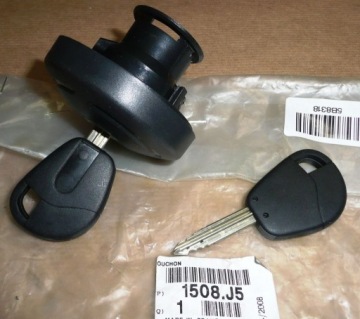 KOREK WLEWU PALIWA CITROEN BERLINGO II