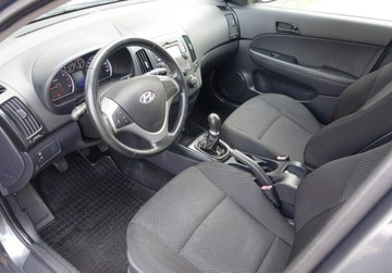 Hyundai i30 I CW Facelifting 1.6 DOHC CVVT 126KM 2011 Hyundai i30 1.6 Ben.125KM/Lift/ I, zdjęcie 8