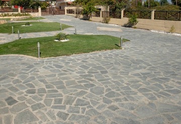 Kamień Szary Naturalny na Chodnik Podjazd Ścieżkę Polygonal Kavalas 3-5cm