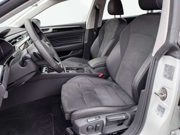 Volkswagen Arteon Fastback Facelifting 2.0 TSI 190KM 2022 Volkswagen Arteon Faktura VATAutomatElegancemodel 2023 2.0 Benzyna 190KM, zdjęcie 9