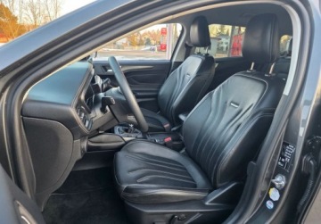 Ford Focus IV Kombi 2.0 EcoBlue 150KM 2019 Ford Focus SW 2.0Dieselful wersja VignaleBezwypadkowy jak nowy 2.0 Diesel, zdjęcie 10