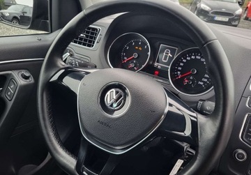 Volkswagen Polo V Hatchback 3d Facelifting 1.2 TSI BlueMotion Technology 90KM 2015 Volkswagen Polo 1,2 90 KM Lift Kamera Navi PDC..., zdjęcie 16