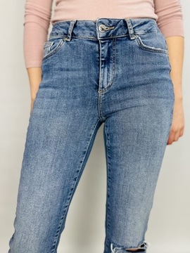 Jeansowe elastyczne spodnie rurki dzwony XS 34 Vero Moda