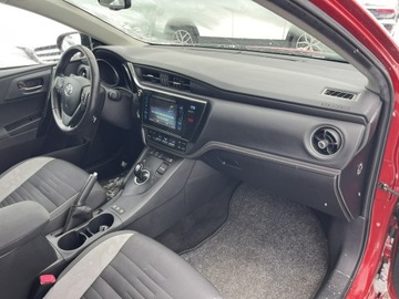 Toyota Auris II Hatchback 5d Facelifting 1.8 Hybrid 136KM 2015 Toyota Auris Hybryda Klimatronik Podgrzewanie, zdjęcie 9