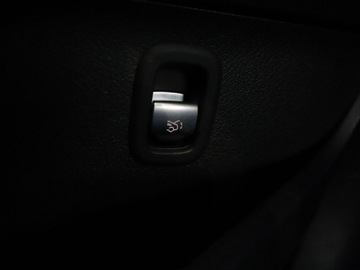 Mercedes Klasa C W206 2022 Mercedes C 300 FV23% automat mHEV full LED el., zdjęcie 38