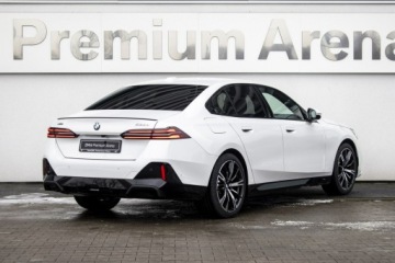 BMW Seria 5 G90-91 Touring 2.0 520d 197KM 2025 BMW 520 xDrive Limuzyna - Dostępny od ręki!, zdjęcie 5