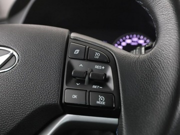 Hyundai Tucson III SUV 1.7 CRDI 115KM 2016 Hyundai Tucson navi PDC-kamera grzane fotele, zdjęcie 29