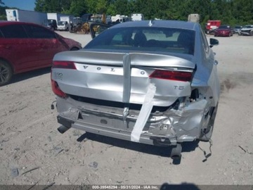 Volvo S90 II Sedan 2.0 T5 250KM 2018 Volvo S90 2018 Volvo S90 T5 FWD Momentum 2.0 Benzyna 250KM, zdjęcie 7