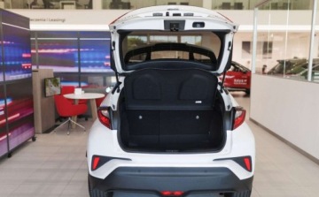 Toyota C-HR I Crossover Facelifting 1.8 Hybrid 122KM 2023 Toyota C-HR 1.8 Hybrid Style 1.8 Hybryda 122KM, zdjęcie 36