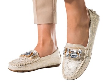 MOKASYNY PÓŁBUTY DAMSKIE PŁASKIE WSUWANE OZDOBNE KRYSZTAŁKI BEŻOWE r 37