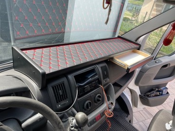 ПОЛКА СТОЛИК В КОКПИТЕ DUCATO JUMPER BOXER 2006 ГОДА СКАЙ