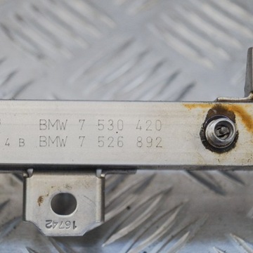 7530420 7526892 LIŠTA VSTŘIKOVAČE BMW 3 E46 2003