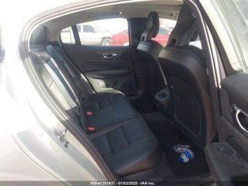 Volvo 2021 Volvo S60 Volvo S60 T5 Momentum, od ubezpieczalni 2.0 Benzyna 250KM, zdjęcie 12