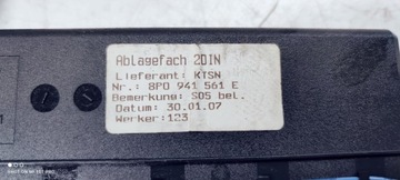 ДЕРЖАТЕЛЬ ДЛЯ БИЗНЕСА AUDI A3 8P LIFT 8P0941561E