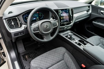 Volvo XC60 II Crossover Plug-In Facelifting 2.0 T6 350KM 2024 Volvo XC 60 YV1UZH4V7S1029532, zdjęcie 11