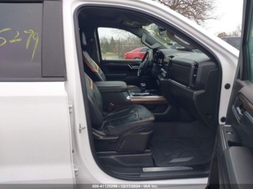 Chevrolet Silverado II 2023 Chevrolet Silverado 2023r., 4x4, 5.3L 5.3 Benzyna 355KM, zdjęcie 8