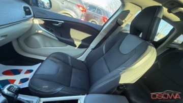 Volvo V40 II Cross Country D3 150KM 2015 Volvo V40 2.0d3 204KM bi xenon asyst.park Navi kamera panorama zamiana 1, zdjęcie 24