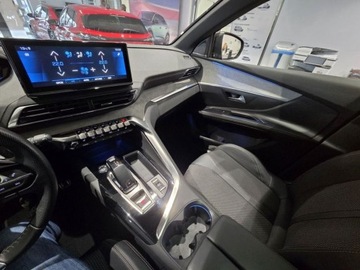 Peugeot 5008 II Crossover Facelifting 1.2 PureTech 130KM 2022 Peugeot 5008 1.2 PureTech GT EAT8 7os. Gwrancja Dealer 1.2 Benzyna 130KM, zdjęcie 21