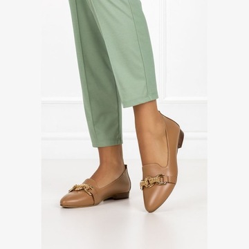 ЖЕНСКИЕ КОЖАНЫЕ ТУФЛИ С ДЕКОРАЦИЕЙ PL r 37