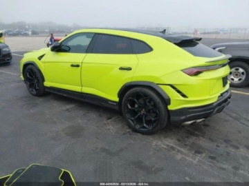 Lamborghini Urus 2023 Lamborghini Urus Performante 2023 4.0 Benzyna 657KM, zdjęcie 3