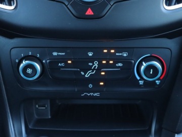 Ford Focus III Hatchback 5d facelifting 1.5 TDCi 120KM 2018 Ford Focus 1.5 TDCi, Salon Polska, Klima, Tempomat, zdjęcie 12