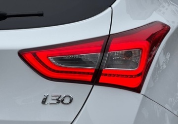 Hyundai i30 II Wagon Facelifting 1.6 GDI 135KM 2016 Hyundai i30 1,6 GDI 135KM Climatronic Kamera Led Navi Bezwypadkowy SERWIS, zdjęcie 13