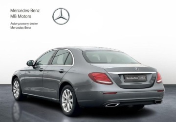 Mercedes Klasa E W213 Limuzyna 2.0 220d 194KM 2020 Mercedes-Benz Klasa E 4Matic SalonPL Burmester Distronic Pneumatyczne Zawi, zdjęcie 2