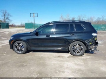 BMW X7 2021 BMW X7 2021 BMW X7 XDRIVE40I 3.0 Benzyna 335KM, zdjęcie 11