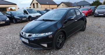 Honda Civic VIII 2011 Honda Civic Honda Civic 1.4 i-VTEC i-SHIFT Comfort 1.3 Benzyna 100KM
