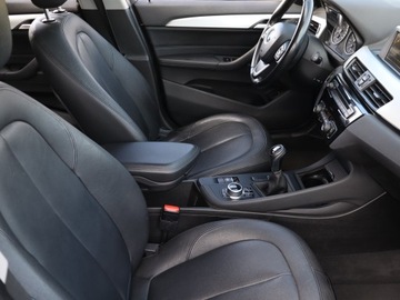 BMW X1 F48 2016 BMW X1 sDrive16d, Klima, Klimatronic, Tempomat, zdjęcie 8