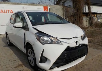 Toyota Yaris III Hatchback 5d Facelifting 2017 1.0 VVT-i 72KM 2020