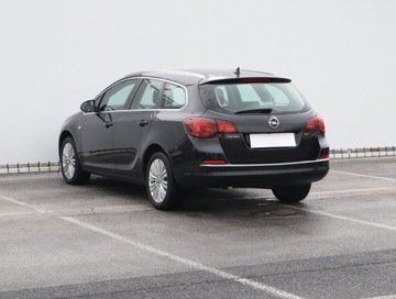 Opel Astra J Sports Tourer Facelifting 1.6 CDTI  136KM 2015 Opel Astra 1.6 CDTI, Salon Polska, Serwis ASO, zdjęcie 3