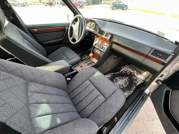 Mercedes Klasa E W210 1995 MERCEDES-BENZ KLASA E Kombi 2.0 benzyna Ładny., zdjęcie 7