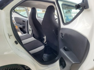 Toyota Aygo II Hatchback 5d 1.0 VVT-i 69KM 2016 Toyota Aygo 1.0 70 KM Org Przebieg Ładny Stan, zdjęcie 18