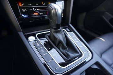 Volkswagen Passat B8 Alltrack Facelifting 2.0 TDI SCR 200KM 2021 Volkswagen Passat Bezwypadek 4Mot. LED Matrix ACC Kamera Skora Virtu, zdjęcie 12