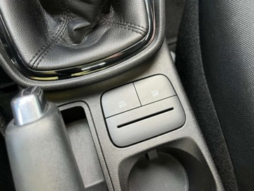 Ford Fiesta VIII Hatchback 3d 1.1  70KM 2018 Ford Fiesta 1.1 benzyna 70 KM zarejestrowany w PL zadbany mozliwa zami, zdjęcie 12