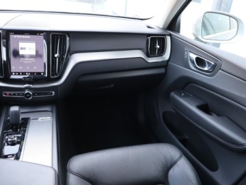 Volvo XC60 II 2022 Volvo XC60 B4 AWD, Salon Polska, 1. Właściciel, zdjęcie 7