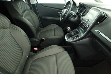 Renault Grand Scenic III 1.2 Energy TCe 115KM 2017 Renault Grand Scenic 1.2 TCe, 7 miejsc, Navi, zdjęcie 6