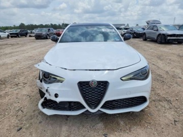 Alfa Romeo Giulia II Sedan Facelifting 2.0 Turbo 280KM 2022 Alfa Romeo Giulia Super 2022 2.0 Benzyna 280KM, zdjęcie 5