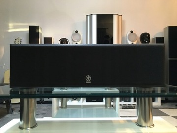 Центральная колонка Yamaha NS-C55 60W, черная.