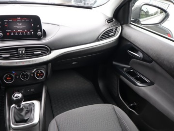 Fiat Tipo II Sedan 1.4 95KM 2020 Fiat Tipo 1.4 16V, Salon Polska, GAZ, Klima, zdjęcie 7