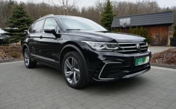 Volkswagen Tiguan II SUV Facelifting 2.0 TDI 200KM 2022 Volkswagen Tiguan 2,0 TDI 200 KM 4x4 R-LINE HEDA UP MATRIX Kamera 360 Nawi, zdjęcie 7