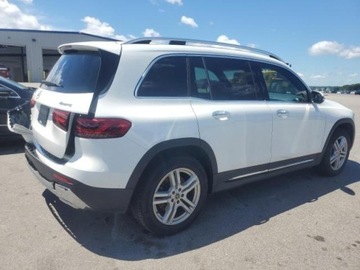 Mercedes GLB 2023 Mercedes-Benz GLB 250, 2023r., 4x4, 2.0L 2.0 Benzyna 221KM, zdjęcie 2