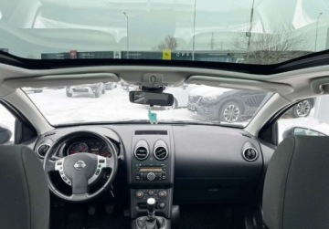 Nissan Qashqai I Crossover 2.0 140KM 2010 Nissan Qashqai2 panorama 7- osobowy 2.0 Benzyna 141KM, zdjęcie 20