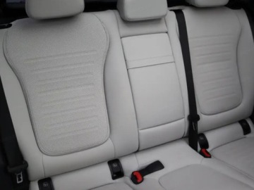 Mercedes GLC C254/X254 Coupe 2.0 220d 197KM 2026 MERCEDES-BENZ GLC 220 d 4-Matic AMG Line 2.0(197KM) 2026, zdjęcie 13