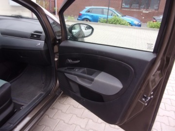 Fiat Punto Grande Punto Hatchback 5d 1.4 8v 77KM 2009 Fiat Punto Salon-Pl, zdjęcie 31