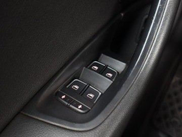 Audi A6 C7 Limousine 2.0 TDI 177KM 2011 Audi A6 2.0 TDI, 174 KM, Automat, Skóra, Navi, zdjęcie 16