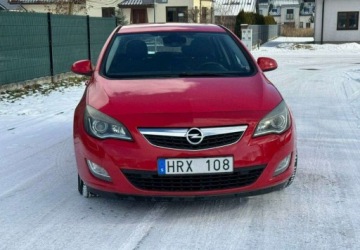 Opel Astra J Hatchback 5d 1.6 Twinport ECOTEC 115KM 2010 Opel Astra Opel Astra sport 1.6 Manual, 115 KM, 2010r 1.6 Benzyna 115KM, zdjęcie 9