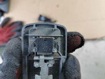 AUDI A3 8L LAMPA OSVĚTLENÍ KUFRU 8L0947105B